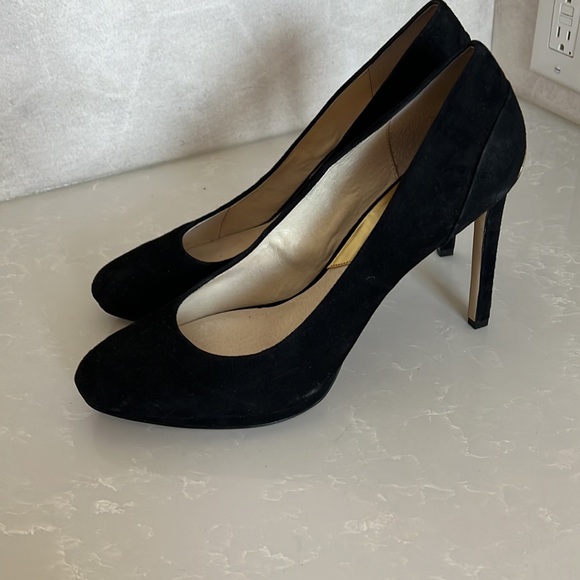 Michael Kors black pumps size 11 - Picture 3 of 5